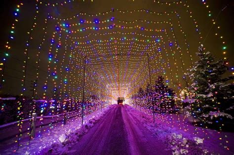 pewaukee christmas lights|waukesha wi christmas light show.